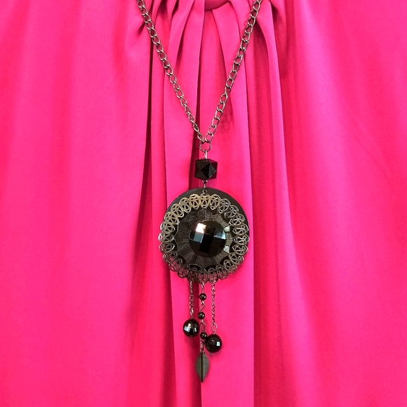 Jewelry Costume Necklace Medallion with Dangles - Picture 2 of 5